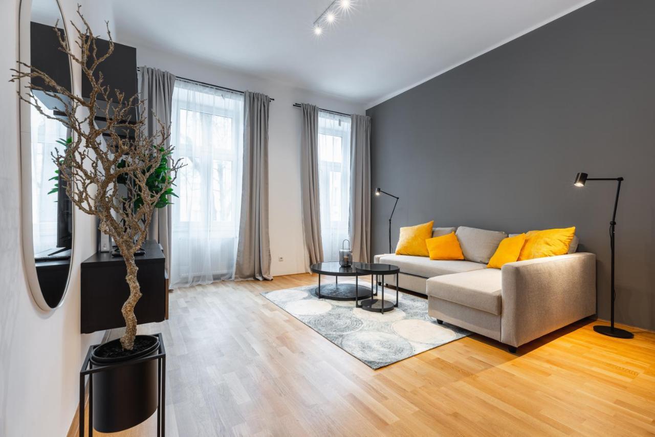 Trendy Apt With - Smart Tv, Coffee Machine In Meidling Bécs Kültér fotó