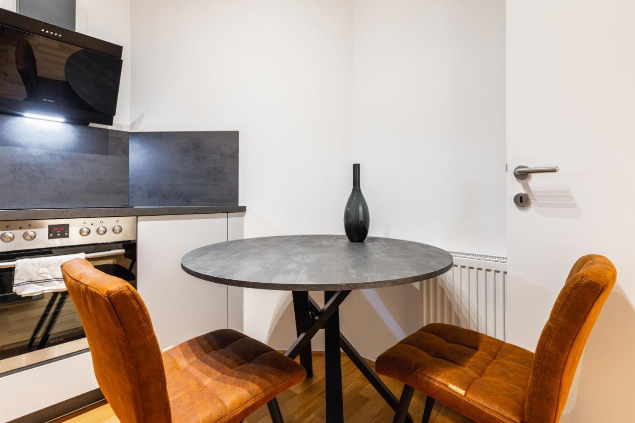 Trendy Apt With - Smart Tv, Coffee Machine In Meidling Bécs Kültér fotó
